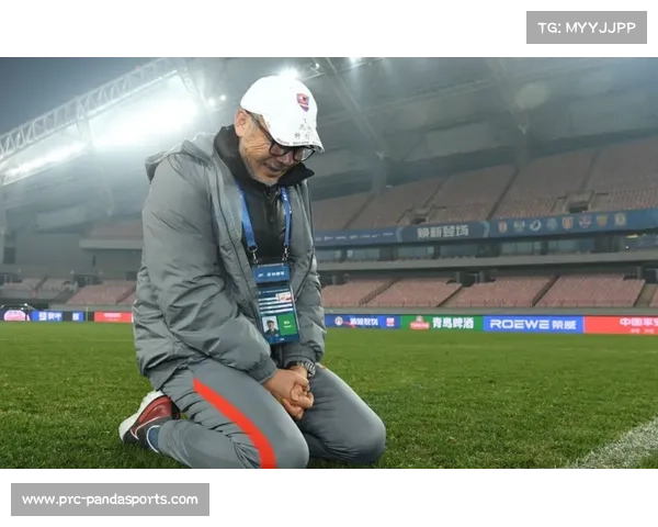 中超武汉三镇陷入八轮不胜困境 保级形势严峻俱乐部回应暂无欠薪问题 中超武汉三镇陷入八轮不胜困境 保级形势严峻俱乐部回应暂无欠薪问题